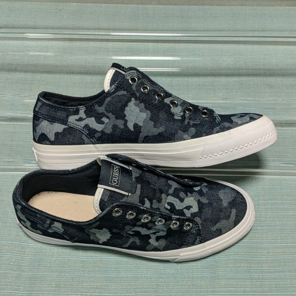 Guess GW Gelise Camo Sneakers Size 8 - Picture 4 of 9